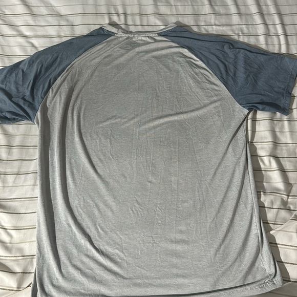 01.ALGO
Olympia Raglan Colorblock Tee
M | Light Grey - Picture 3 of 4